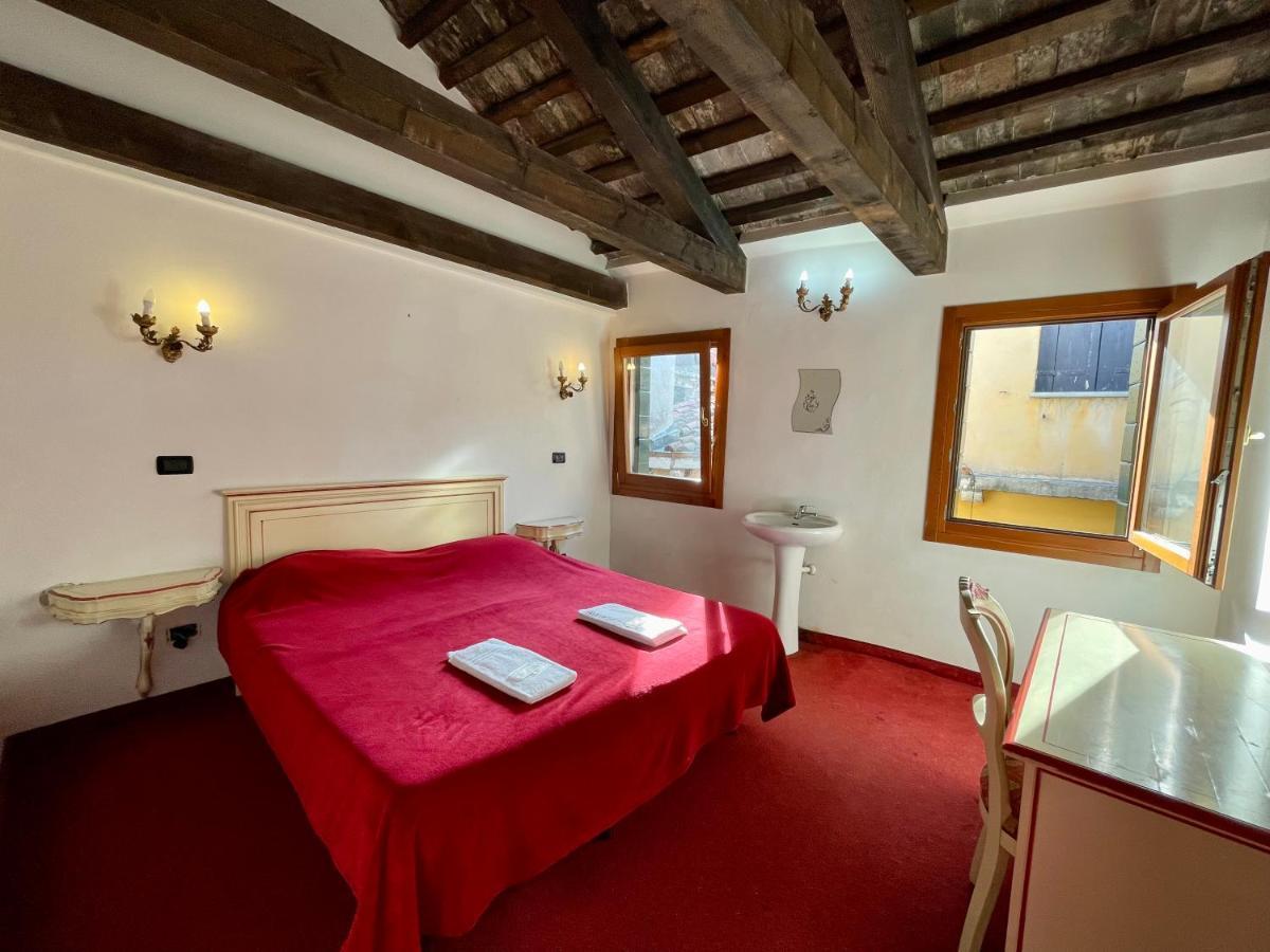 Ai Boteri Hostel Venice Ngoại thất bức ảnh