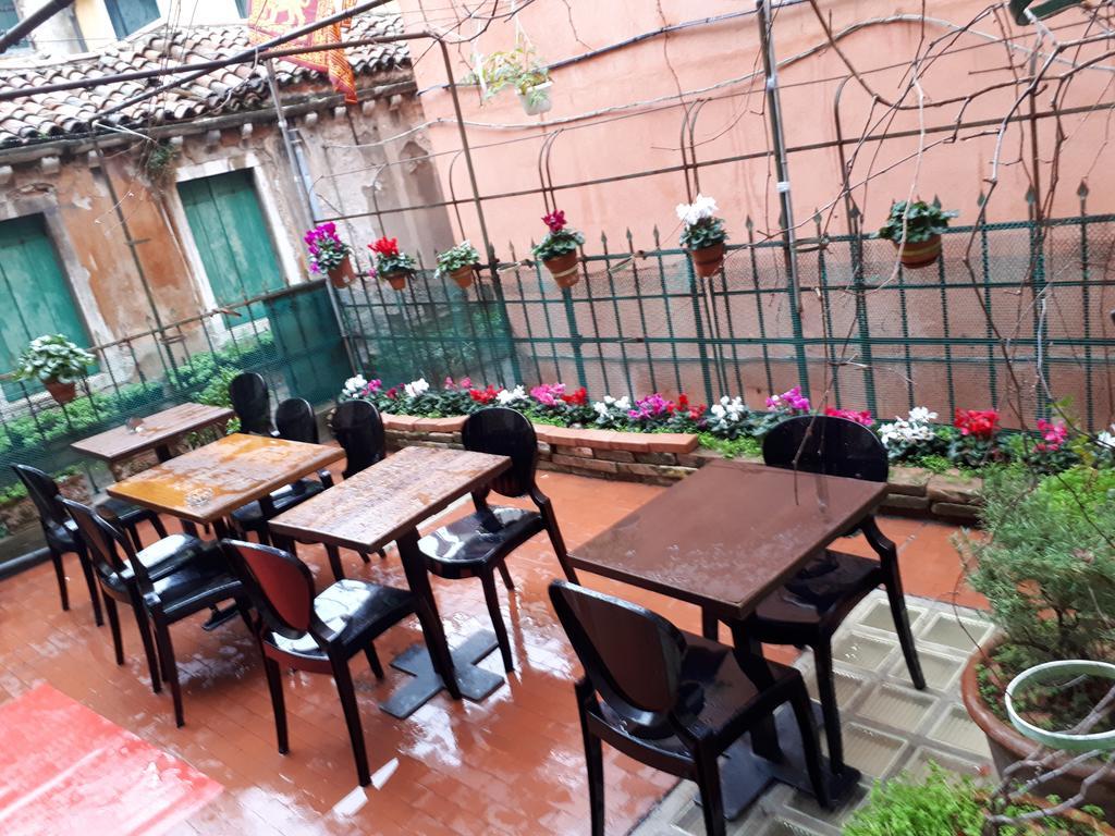 Ai Boteri Hostel Venice Ngoại thất bức ảnh