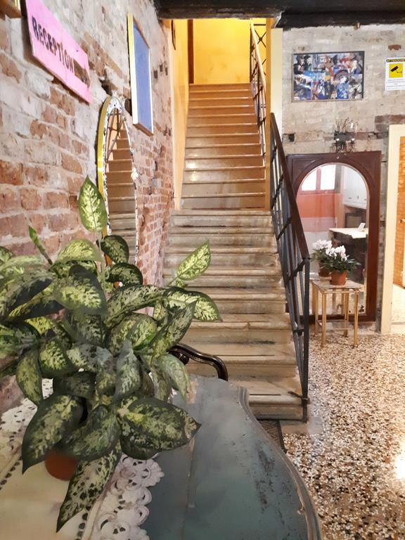 Ai Boteri Hostel Venice Ngoại thất bức ảnh